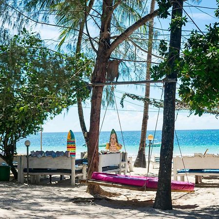 Soul Breeze Beach Resort Diani Beach Dış mekan fotoğraf