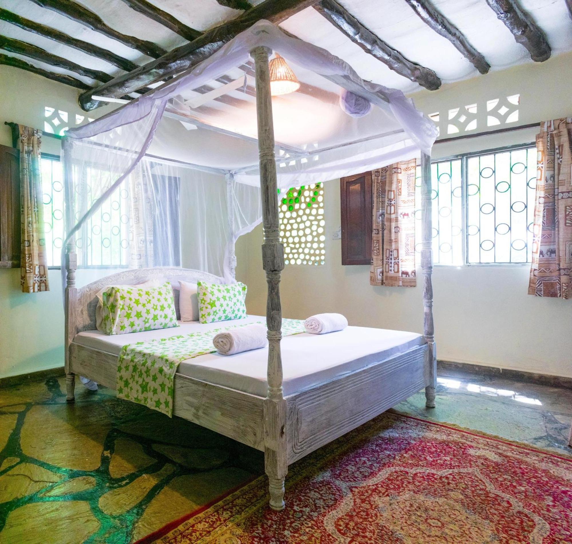 Soul Breeze Beach Resort Diani Beach Dış mekan fotoğraf