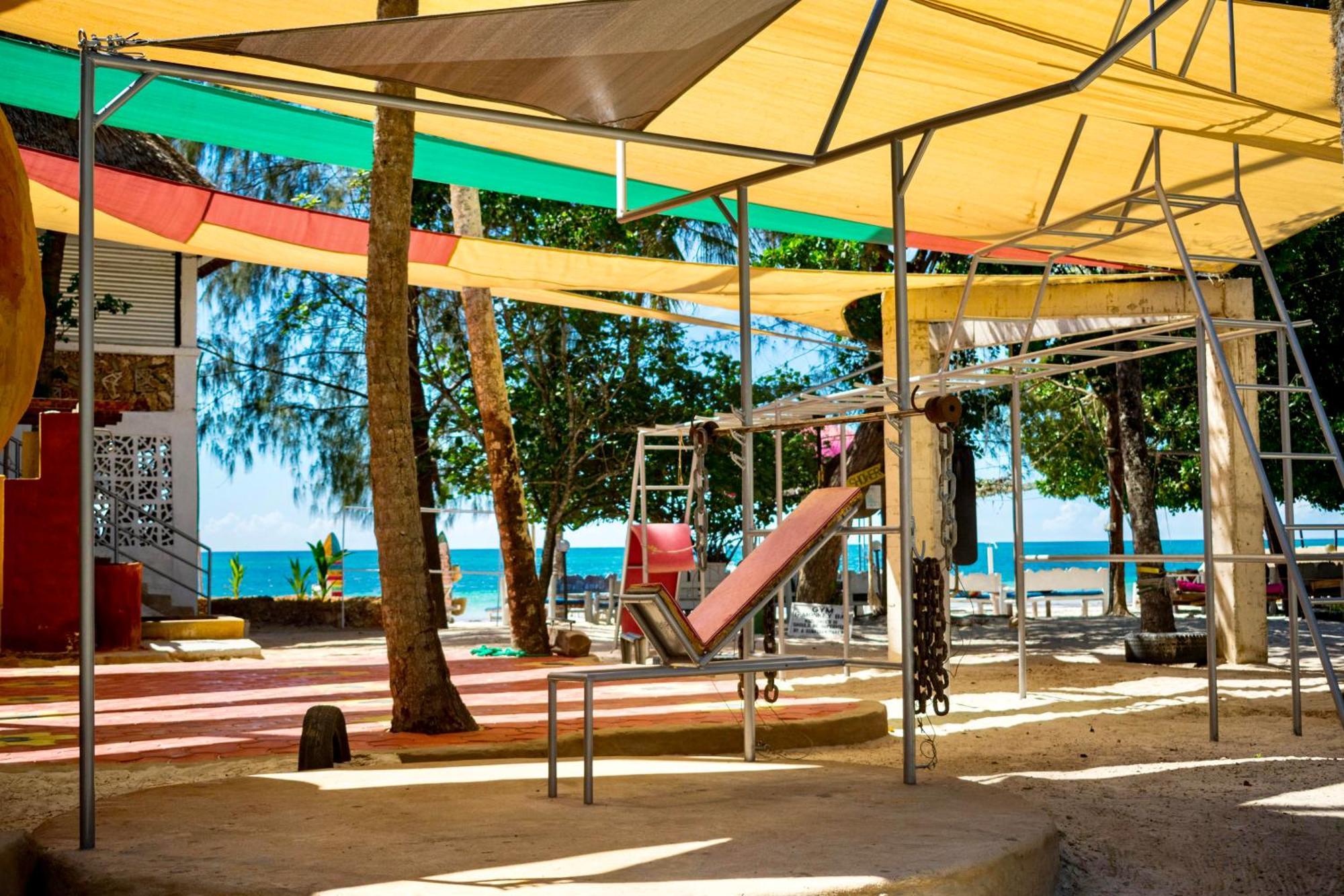 Soul Breeze Beach Resort Diani Beach Dış mekan fotoğraf