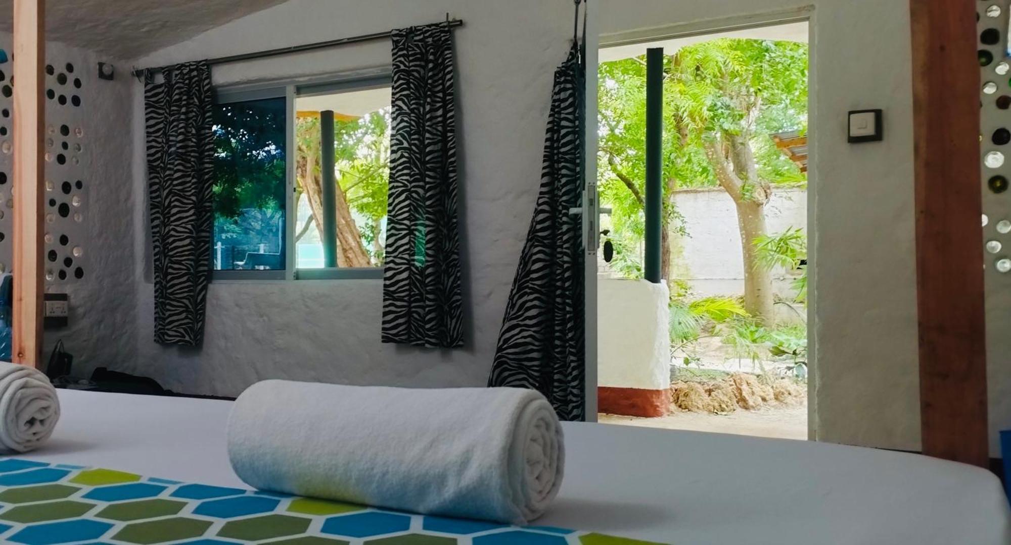 Soul Breeze Beach Resort Diani Beach Oda fotoğraf